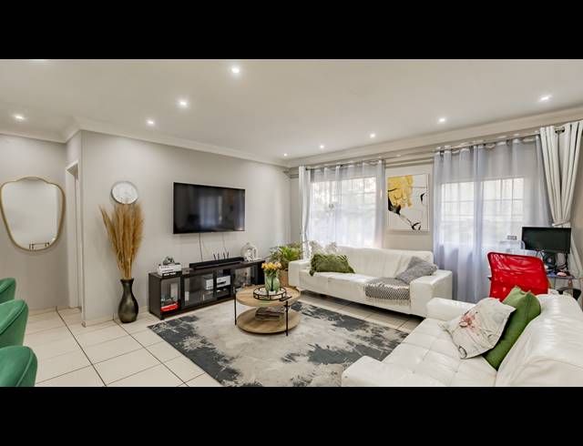 2 BEDROOM APARTMENT FOR SALE IN WELTEVREDEN PARK